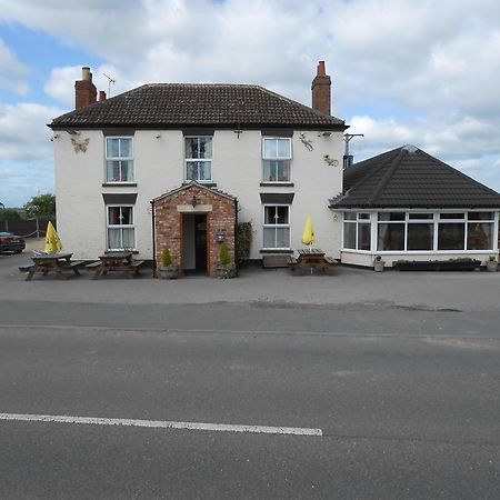 Fox And Hounds Country Inn Willingham  Eksteriør billede